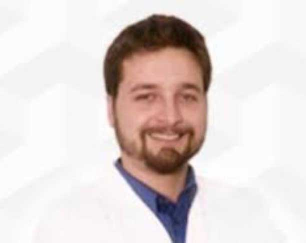 Dr. Bernardo Guerini Coser 